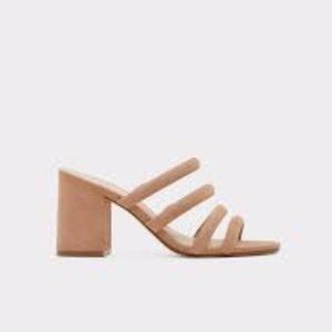 BLUSH NUDE SUEDE ALDO MULES SANDALS - SIZE 6.5